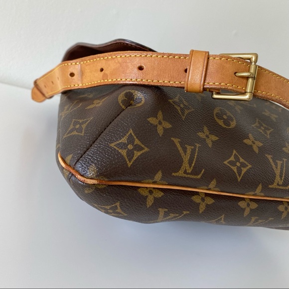 LOUIS VUITTON Monogram Musette Salsa GM Bag - Picture 5 of 12